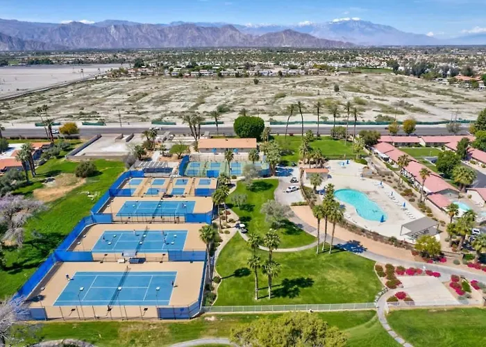 Private Desert Pool Hot Tub Bbq Indio