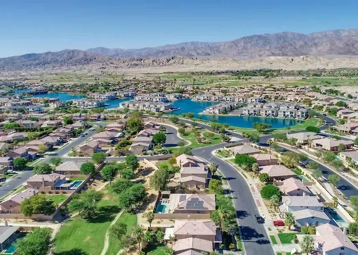 Serene Private Pool - Jacuzzi - Bbq - Gated Community Indio