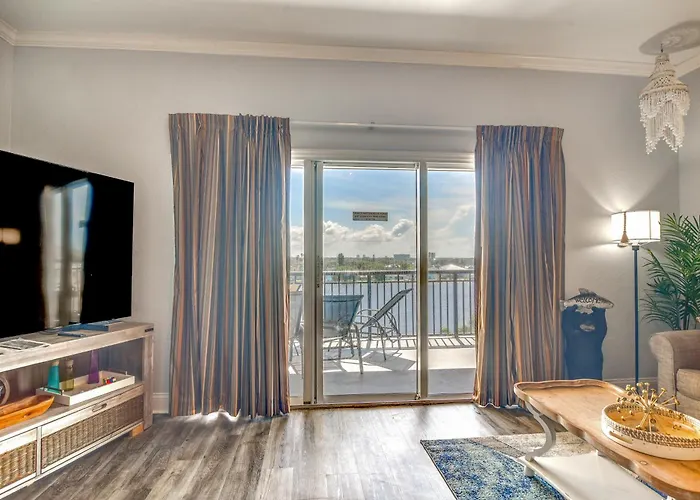 4Th-Floor Waterfront Condo On Treasure Island! St. Pete Beach