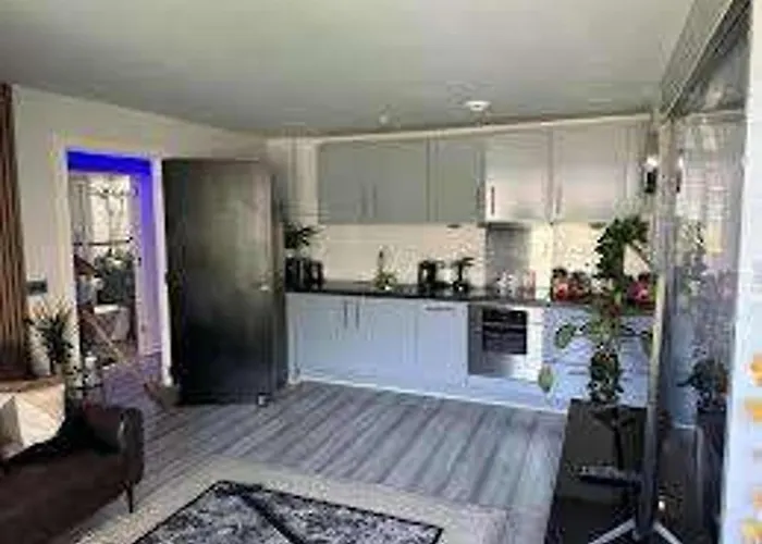 Ferienwohnung 1 Bed Penthouse - Hot Tub - Roof Terrace - Parking Birmingham