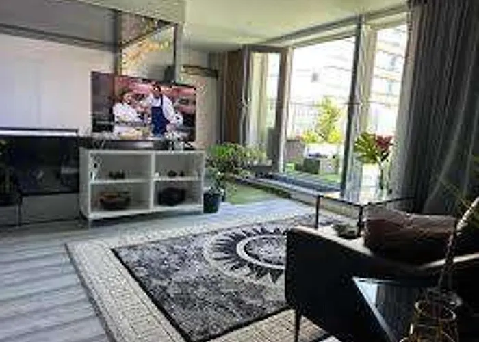 Ferienwohnung 1 Bed Penthouse - Hot Tub - Roof Terrace - Parking Birmingham