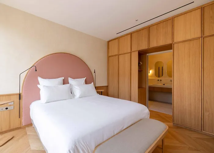 Boutique-Hotel Le N3 Par Champagne Thienot Reims