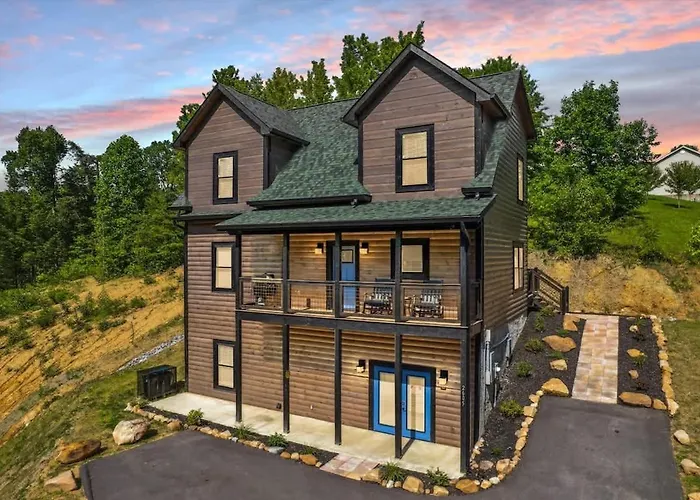 Villa De Luxe By Beyond Expectations W Pool Pigeon Forge