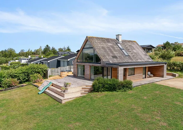 Home By Skodshoved With Sea View Knebel
