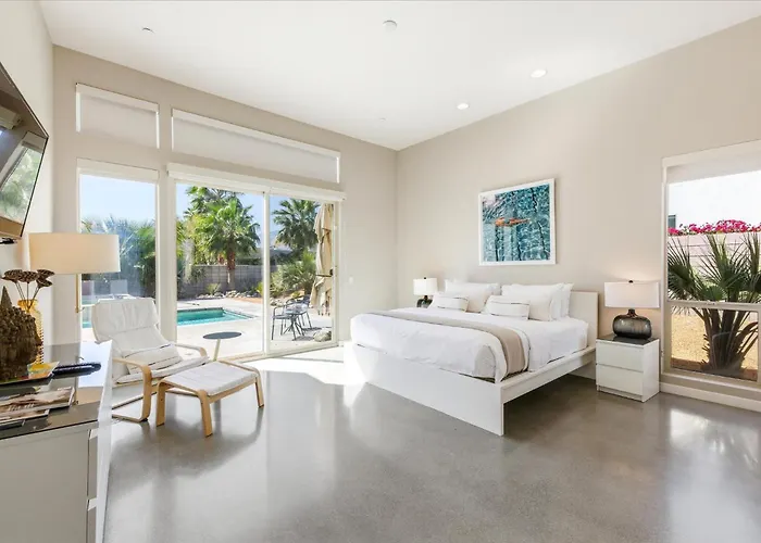 Modern Desert Lux Palm Springs