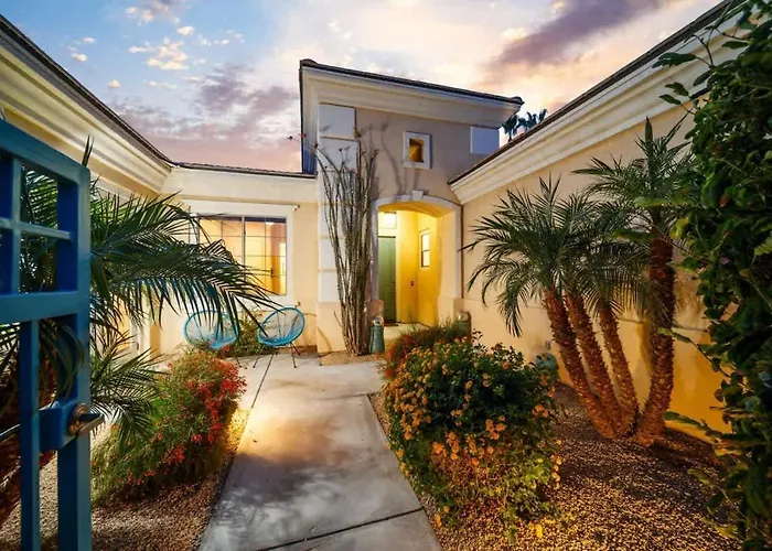 Villa In Gated Estate W Pool, Spa, Putting Green Indio