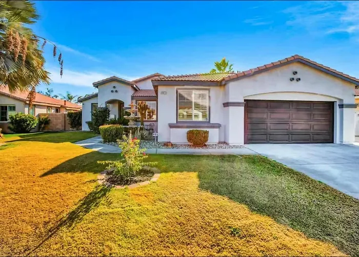 4Bd Family Fun Escape With Pool, Spa And Games Indio