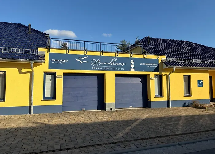Ferienhaus Strandhaus Sonnenseite links, nur 100m vom Senftenberger See