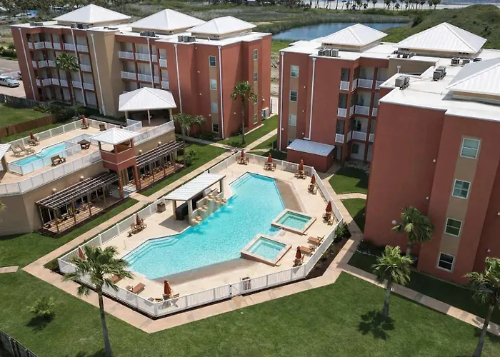 Like New Killer Patio Stunner close to Beach South Padre Island