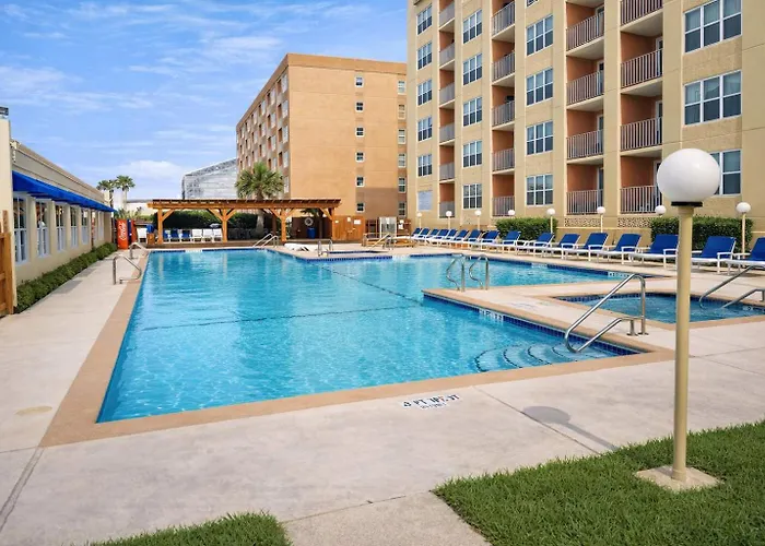 Bbq Pits Private Beach Access Pool & Hot Tub South Padre Island