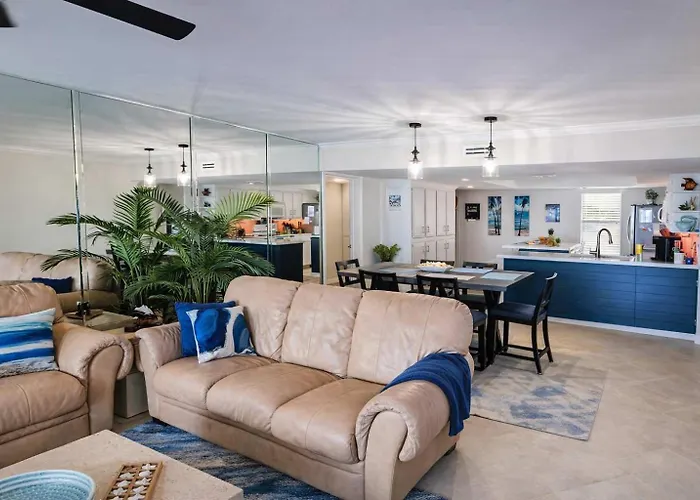 Top Floor Ultimate Beachfront Luxury Remodeled South Padre Island