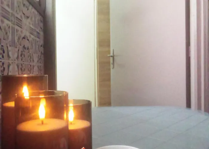 Budget Friendly -Private Room In A Moroccan Home - Host On Site Agadir