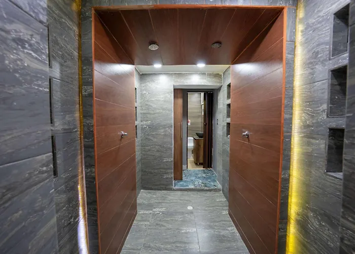 6 Habitaciones Con Un Jacuzzi Privado Medellín