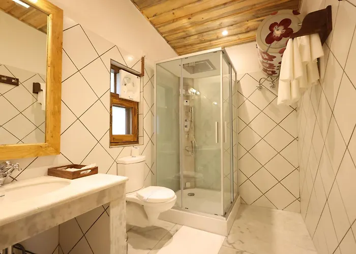 Hotel Rokeby Manor Masuri