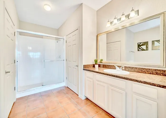 Bright Condo, Near Disney! Orlando