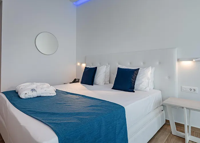 Mirage Bleu Hotel Tragaki