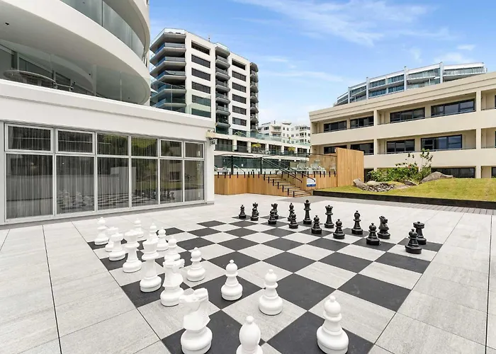 Oceanside Apartment With Pool Views Mount Maunganui