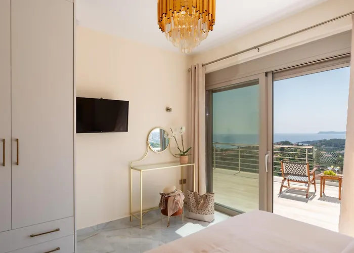 Lotus Luxury Villa Sívota