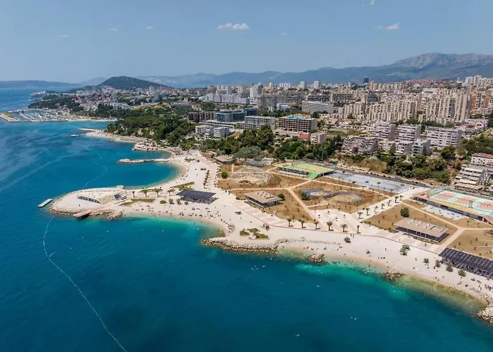 Green Luxury Oasis Split