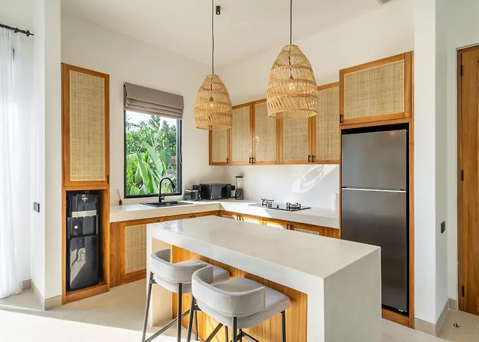 Palma Villa - Jungle View Family Retreat With Pool&Swings Ubud