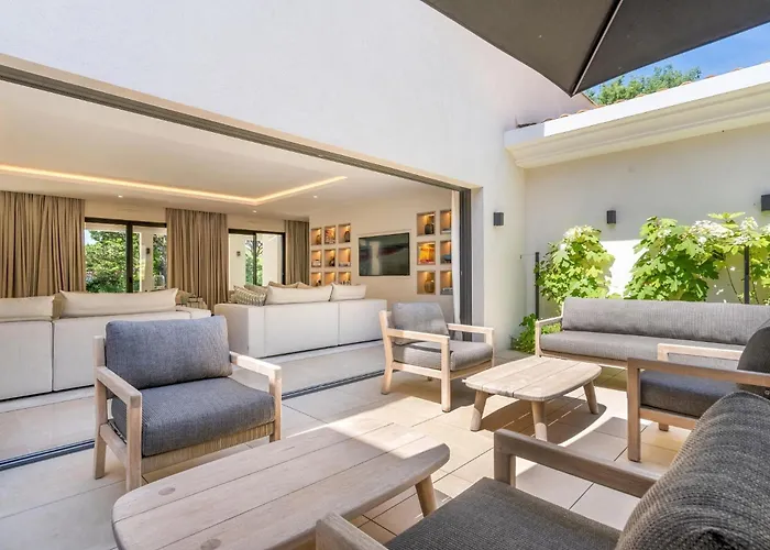 Luxury Villa Gassin With Poool & Gym Saint-Tropez