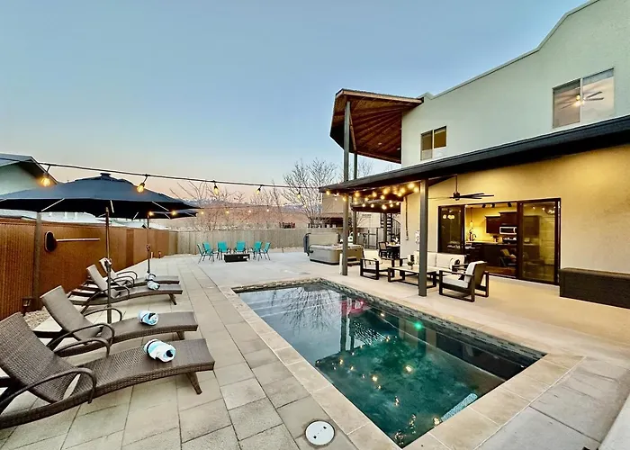 Exclusive Retreats Desert Hideaway 3 Bedroom All Suite Home With Private Pool #2 Moab
