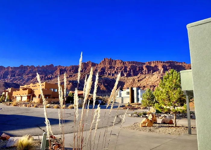 Exclusive Retreats Desert Hideaway 3 Bedroom All Suite Home With Private Pool #2 Moab