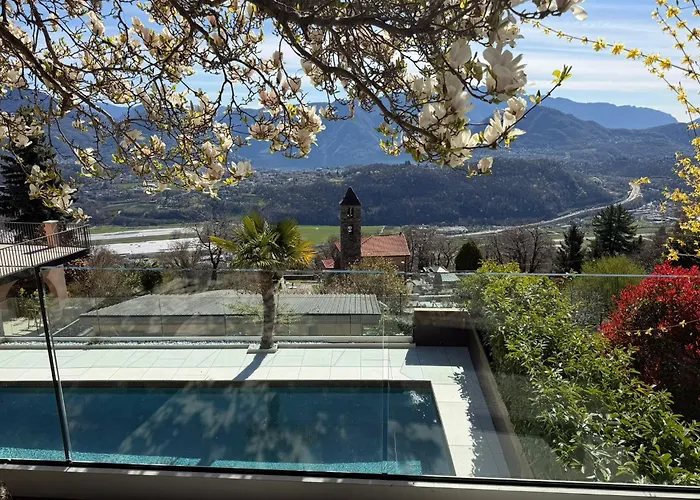ROMANTIC SUlTE WITH AMAIZING VIEW Cademario