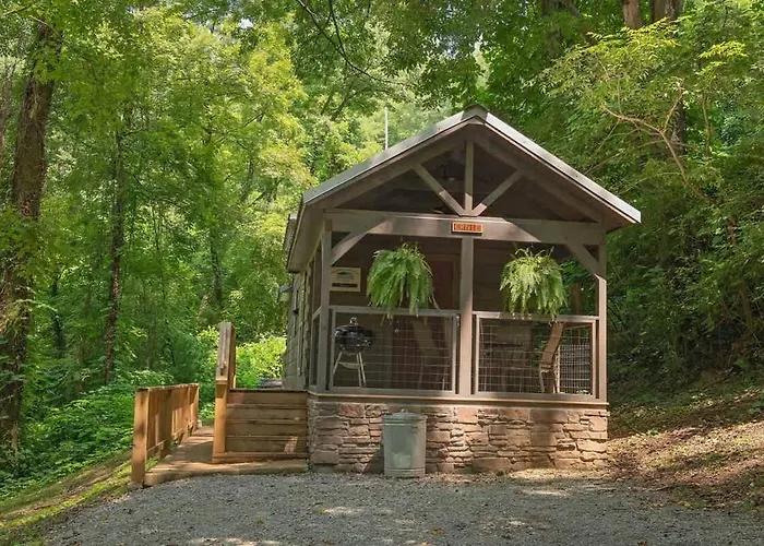 Ernie Cabin Wauhatchie Woodlands Tiny Cabin Chattanooga