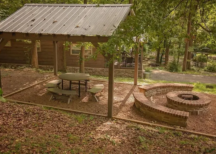 Celina Cabin Nature Cabin Near Downtown Chattanooga