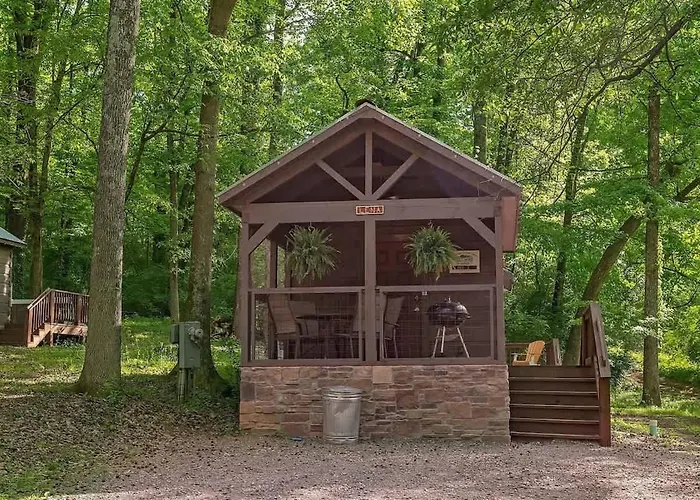 Lena Cabin Wooded Tiny Cabin - Hot Tub Chattanooga