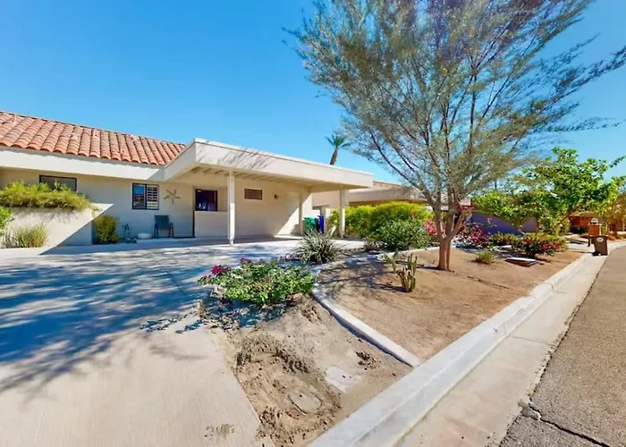 Fairway View Getaway Pool Spa Tennis Access Palm Desert