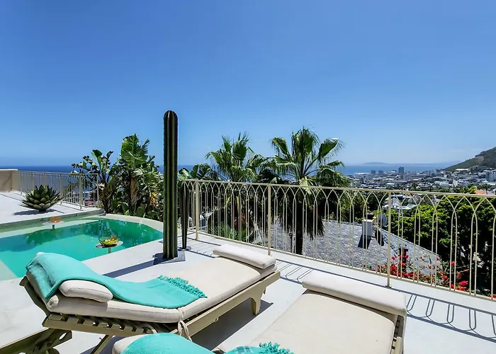 Luxury 8-Suite Villa With Heated Pools, Ocean & Mountain Views Kapstadt
