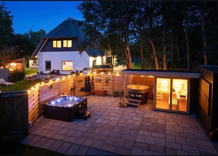 Theislandlife Vakantiehuis Met Prive Jacuzzi En 3 B&B Kamers De Koog 