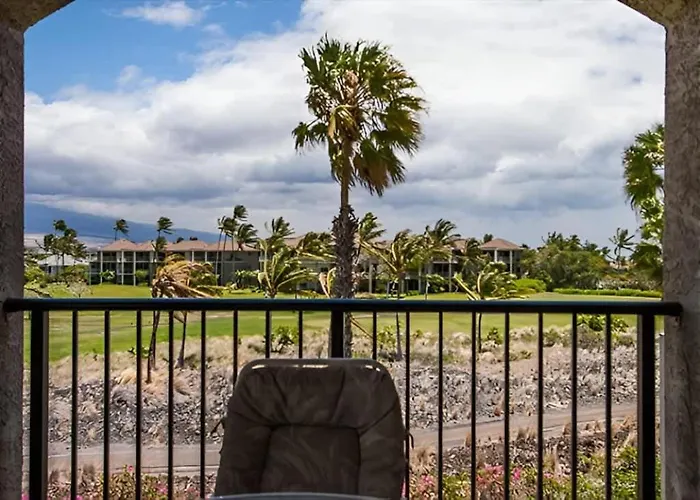 Golf-View Condo With Golf Discounts & Lanai Waikoloa