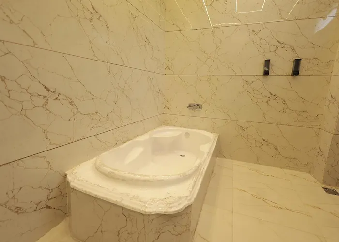 Luxury 3Bhk Villa With Bathtub And Penthouse Indore