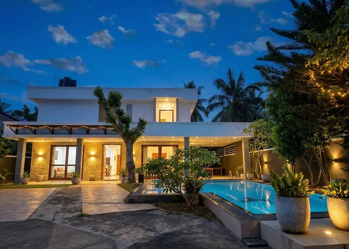 Thilis Villa Hikkaduwa - 3 Min To Beach