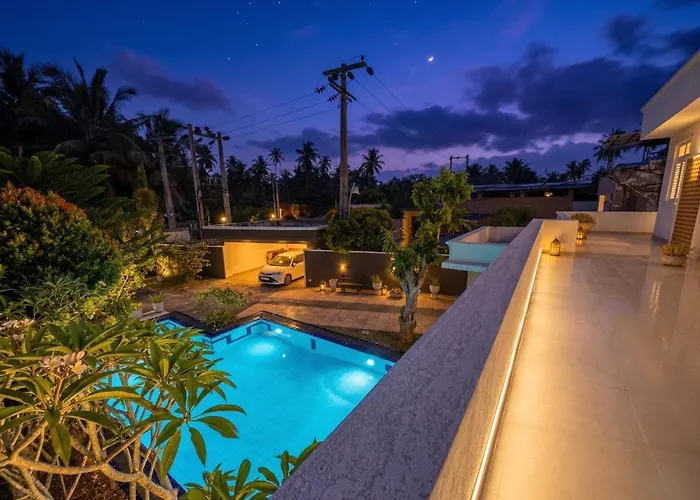 Thilis Villa Hikkaduwa - 3 Min To Beach