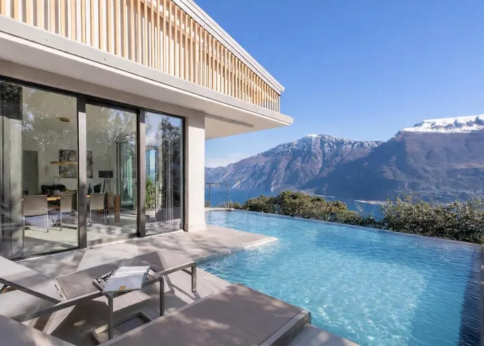 Villa Incanto Luxury With A Panoramic Pool Limone sul Garda