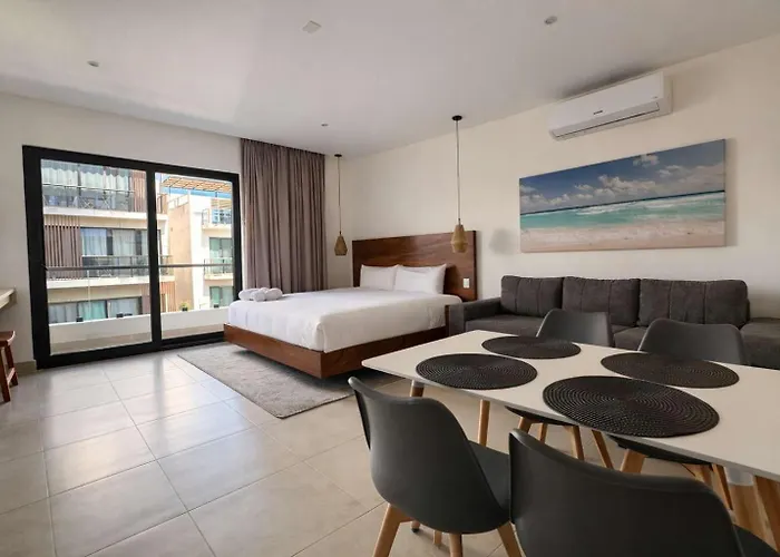 Live Playa Rooftop Pool & Prime Location Playa del Carmen