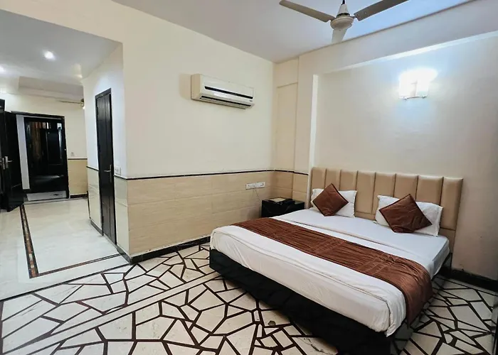 Aadhar Hotel Gurgaon