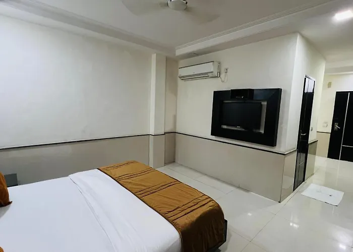 Aadhar Hotel Gurgaon