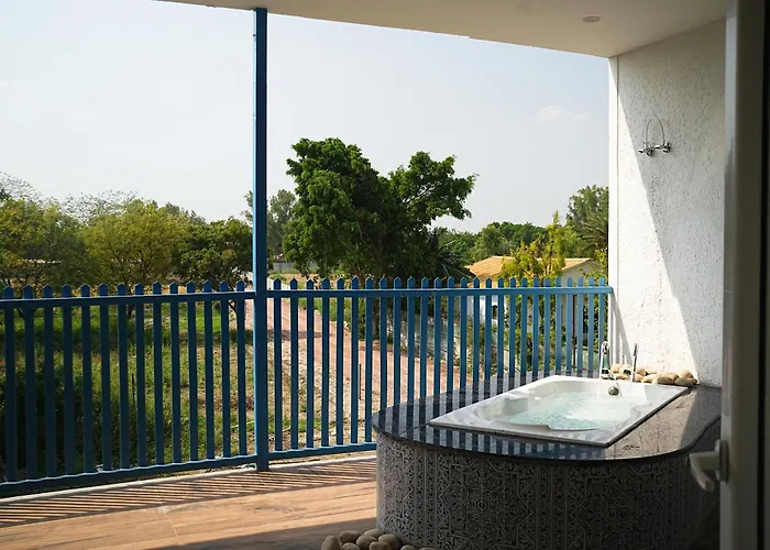 Sundown Resort Noida