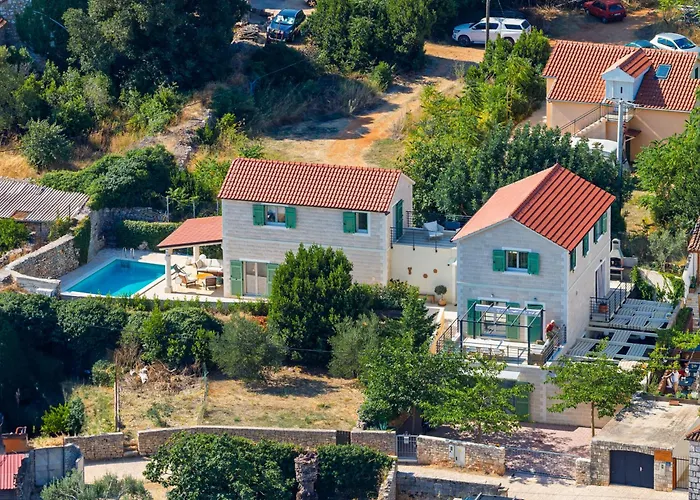 Villa Lesina By Villas Hvar Vrboska