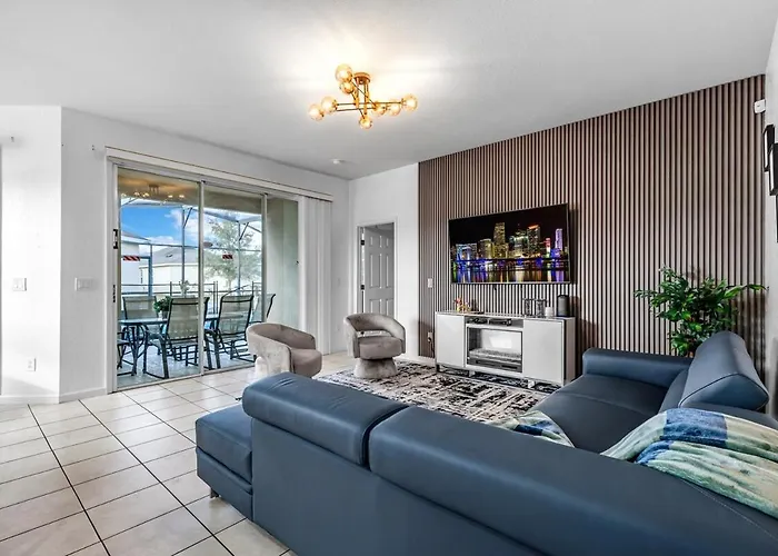 4Br Modern Home In Kissimmee Sleeps 10 With Heated Pool And Bbq