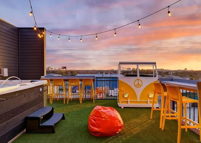 The Lodge That '70S Show By Avantstay Nashville