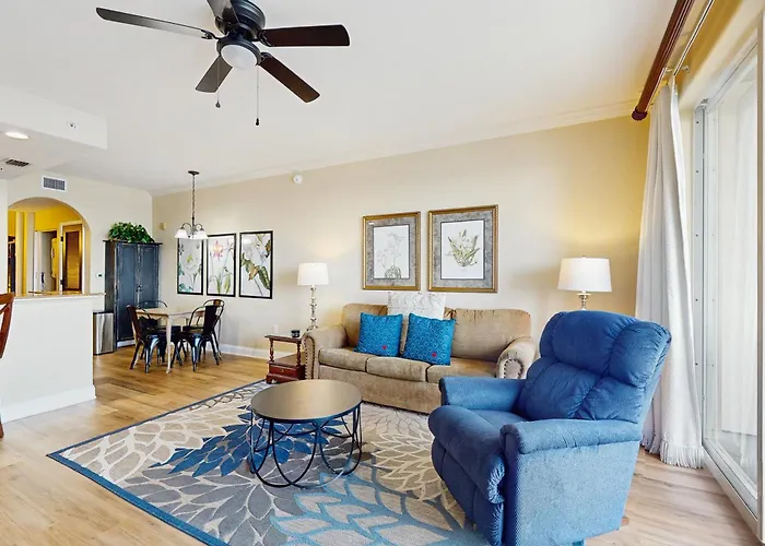 Luxury Lakefront Condo With Balcony, Jetted Tub, Heated Pool & Resort Amenities Orlando