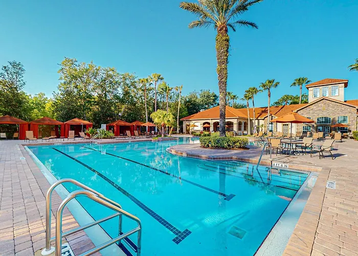 Fantastic Lake-View Condo With Pool, Hot Tub, Balcony, Ac & Kitchen -Near Disney Kissimmee