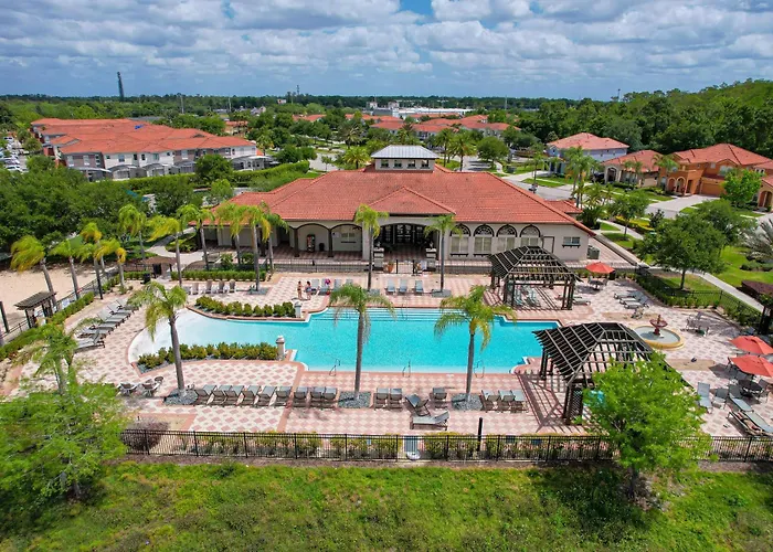 Bellavida Resort Townhome - Private Plunge Pool, Minutes To Disney, Dog-Friendly Kissimmee