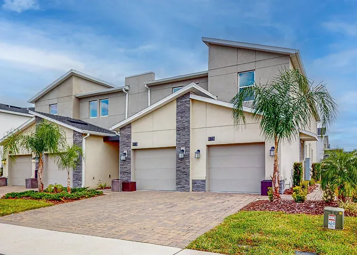 Spacious Townhouse With Private Patio And Resort Amenites Kissimmee